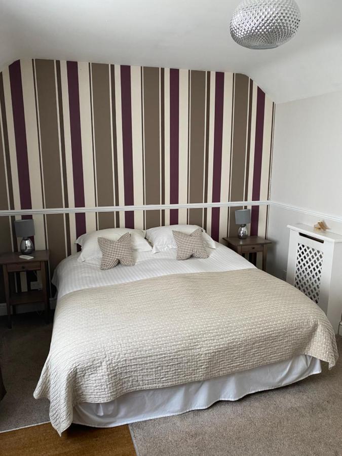 Ship Stores Guest House Clare Esterno foto